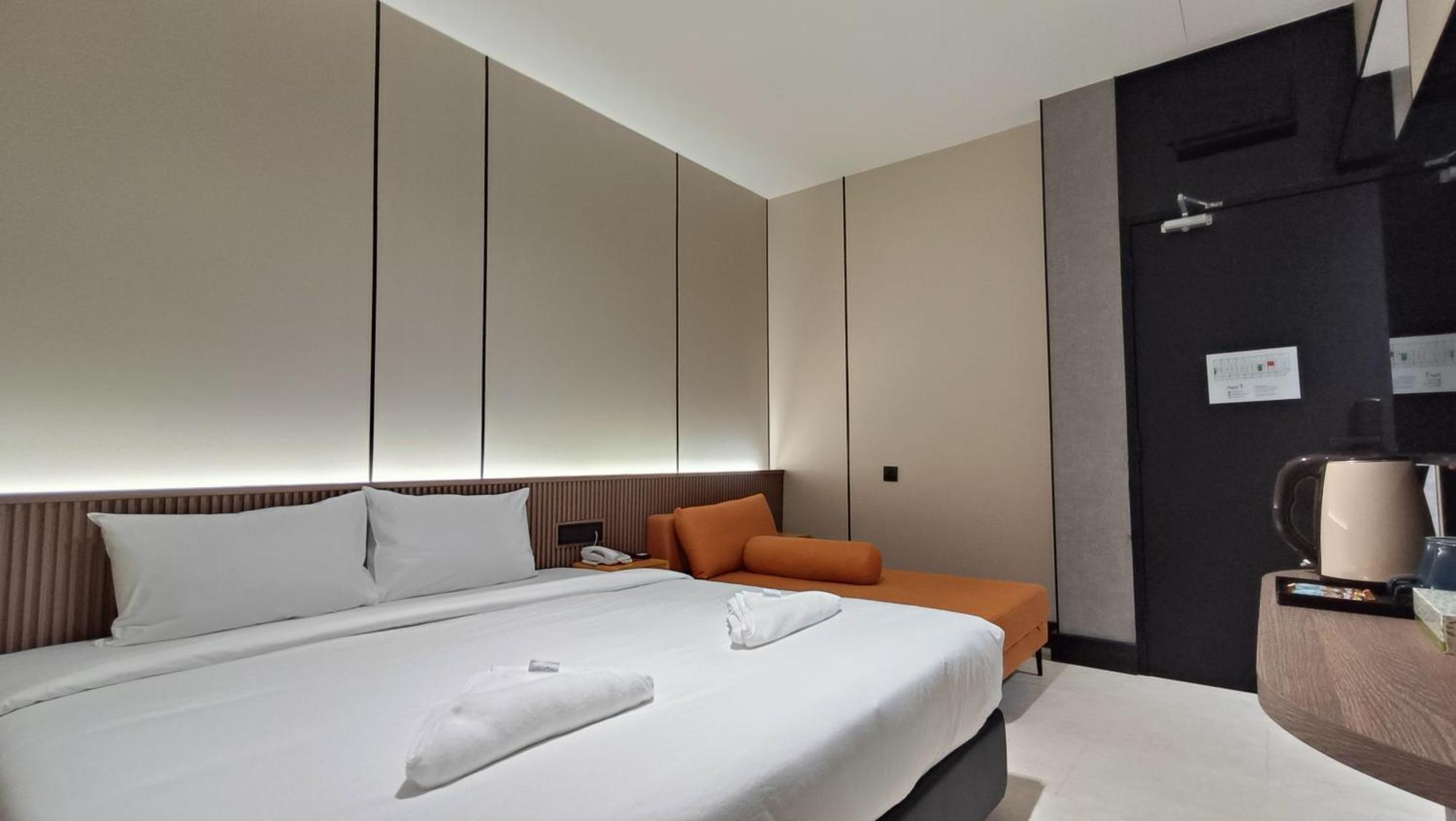 Urban Inn, Serai Wangi Padang Serai Exterior foto