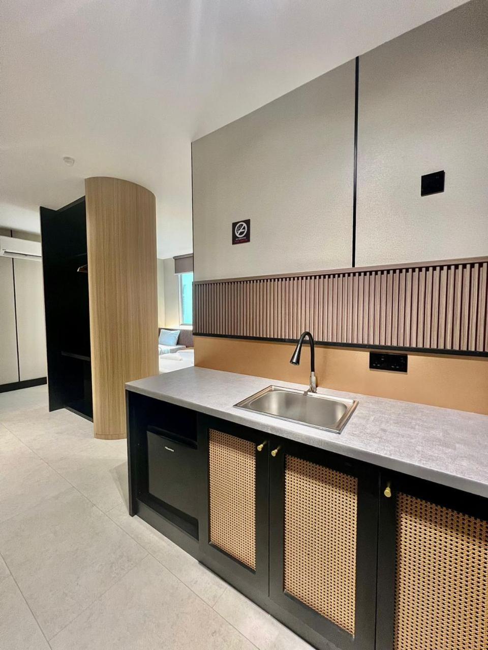 Urban Inn, Serai Wangi Padang Serai Exterior foto